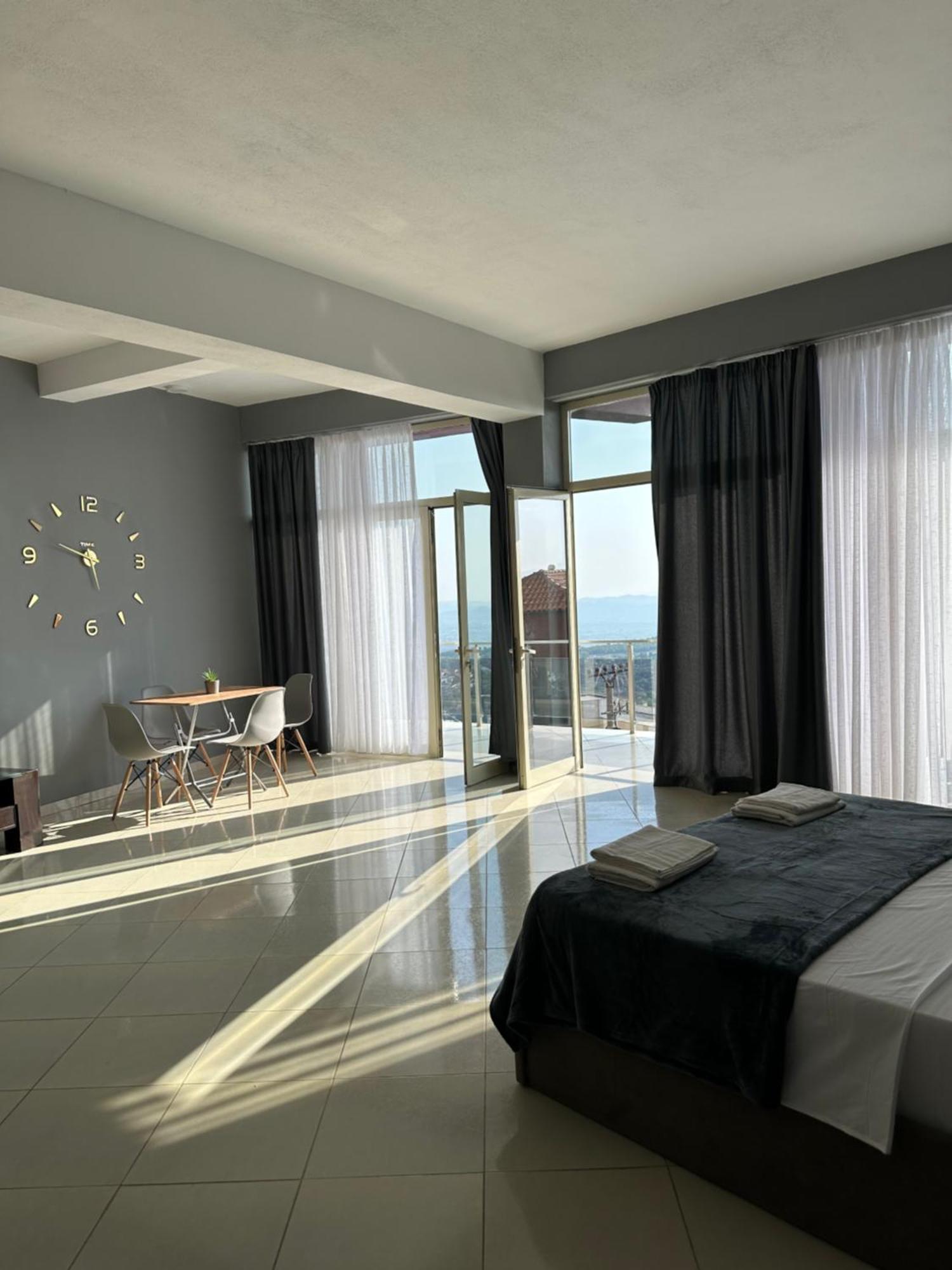 Freske Guest house *