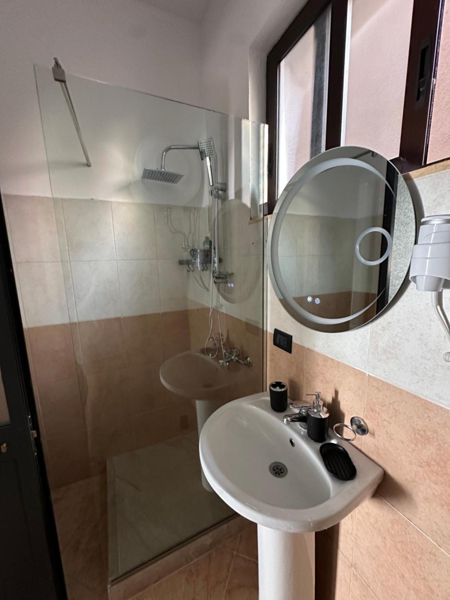 Freske Guest house *